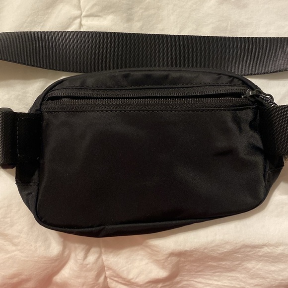 Lululemon Belt Bag - Picture 3 of 3